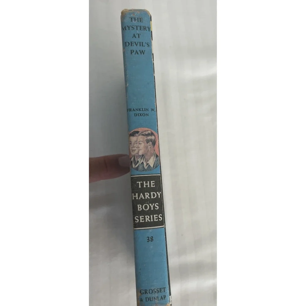 Hardy Boys #38 The Mystery at Devil's Paw - Hardbound - 1959